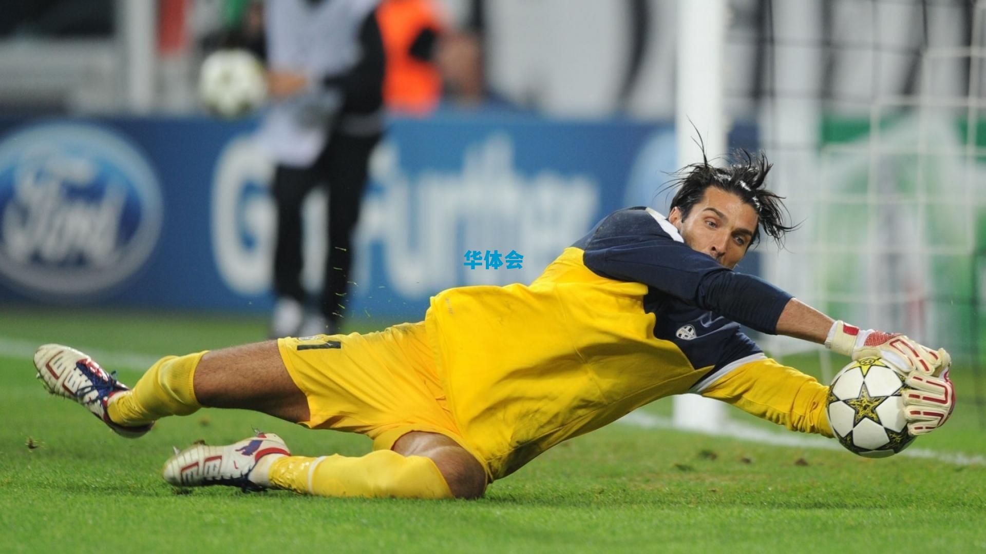 旧伤突袭勇士核心，库里坦然面对，此刻处理正是最佳时机