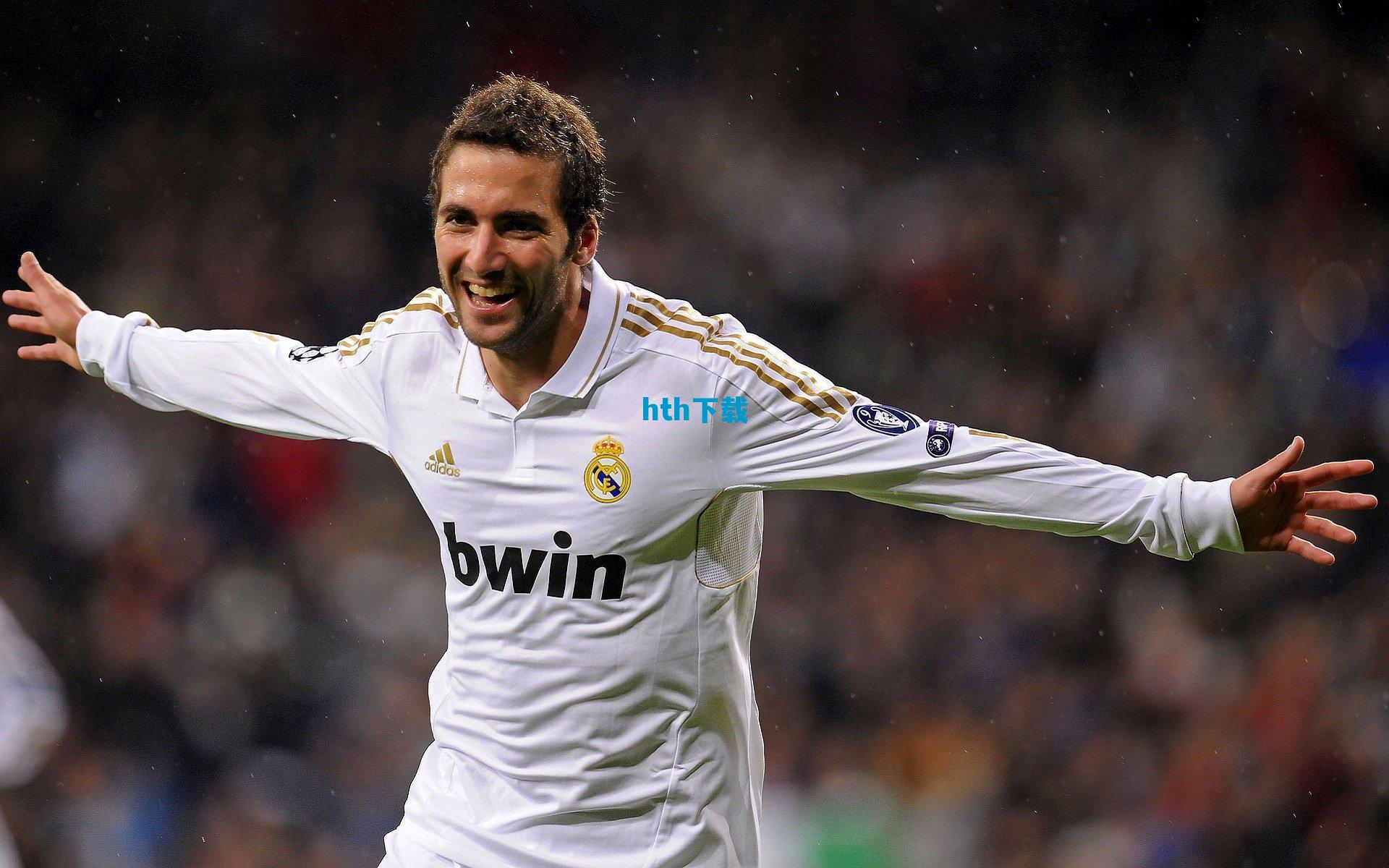 国足抵达沙特备战，下榻酒店曾见证日本队胜利之旅